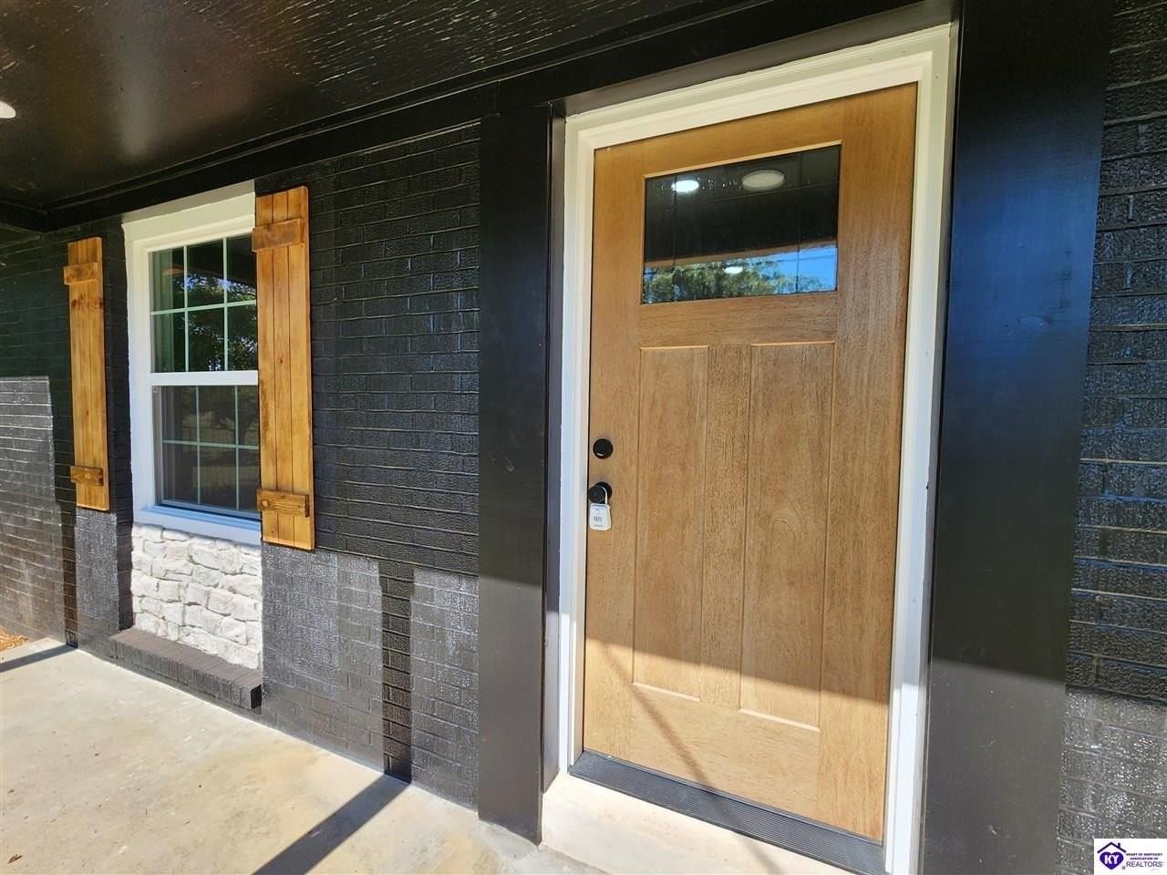 818 Mohave Ct - Photo 4 of 37