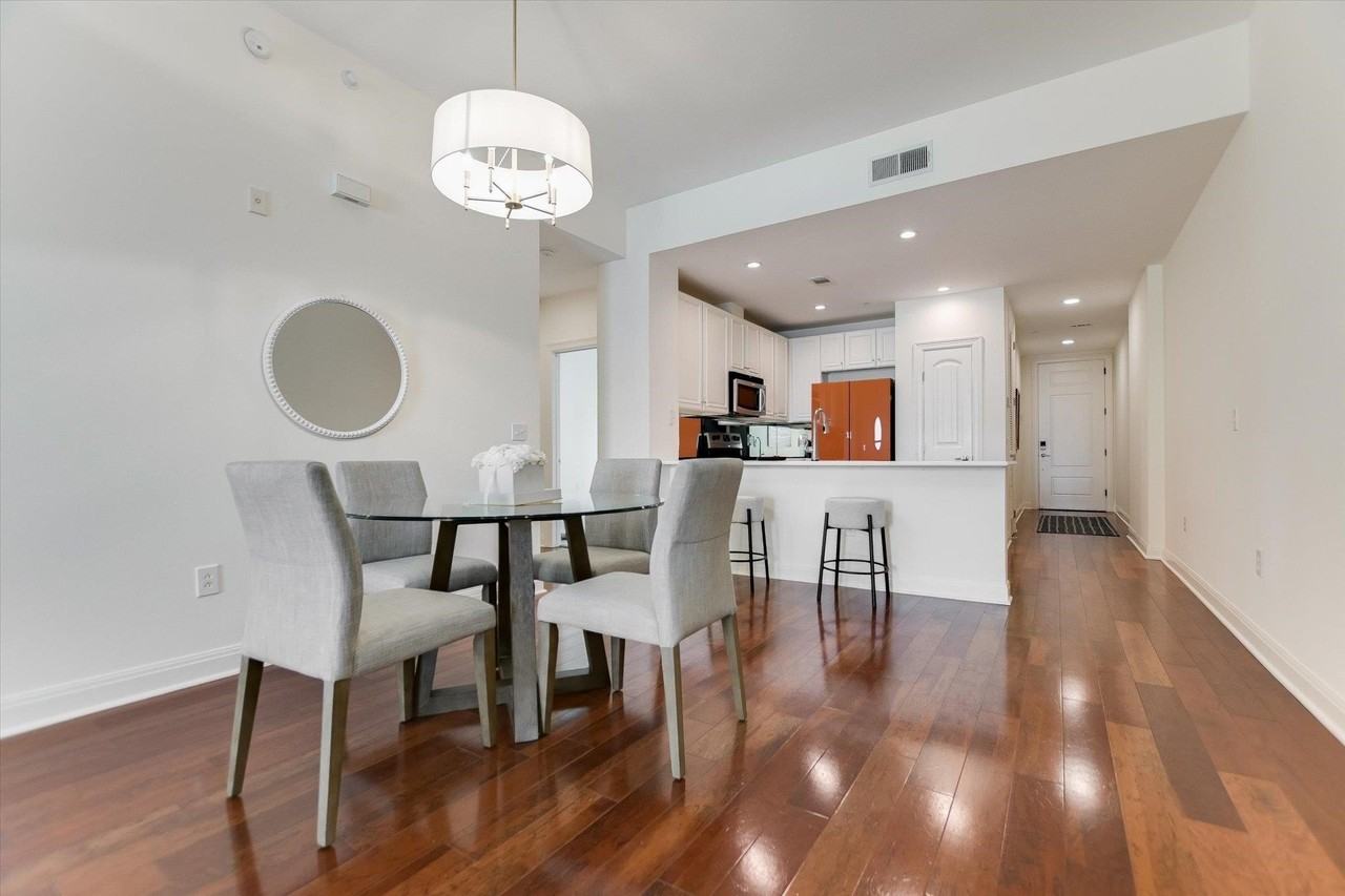 101 W Bank - Photo 6 of 23