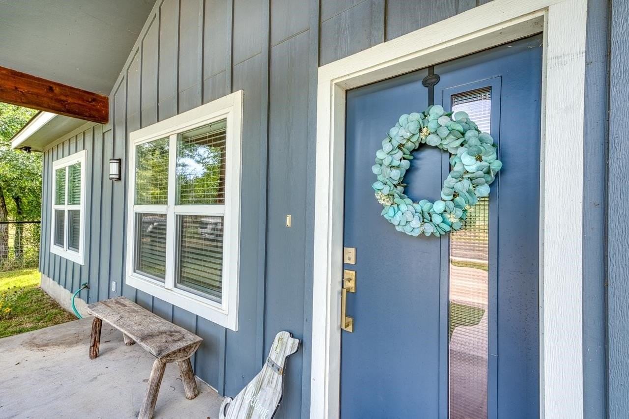 1304 Prairie Creek Rd - Photo 3 of 30