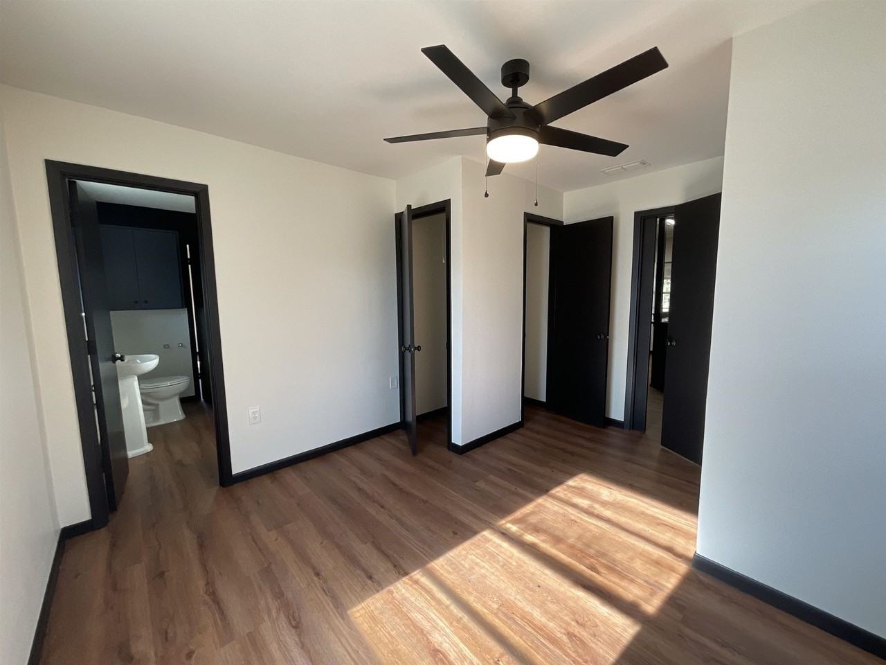 1501 Hill Way Dr - Photo 7 of 20