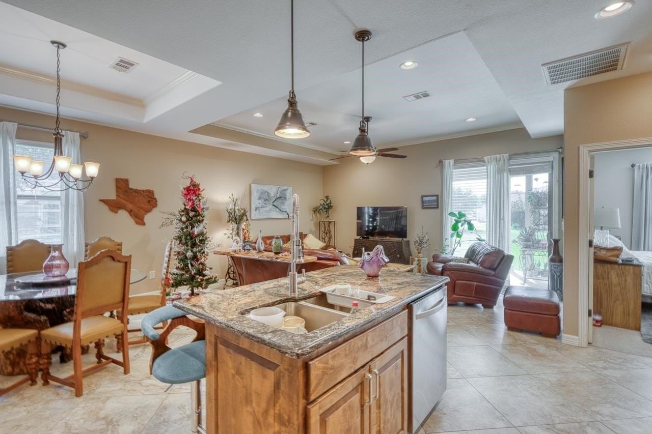 301 Firestone Dr - Photo 5 of 23