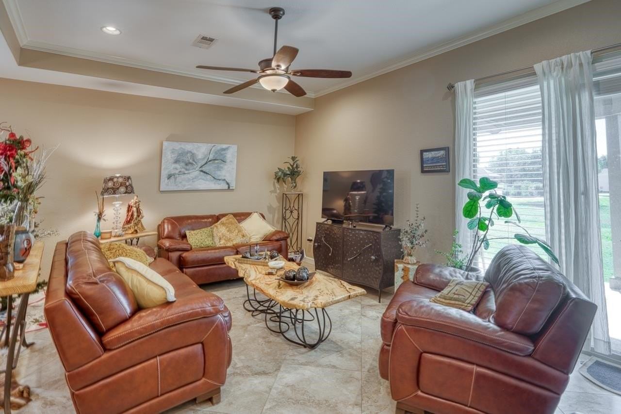 301 Firestone Dr - Photo 6 of 23