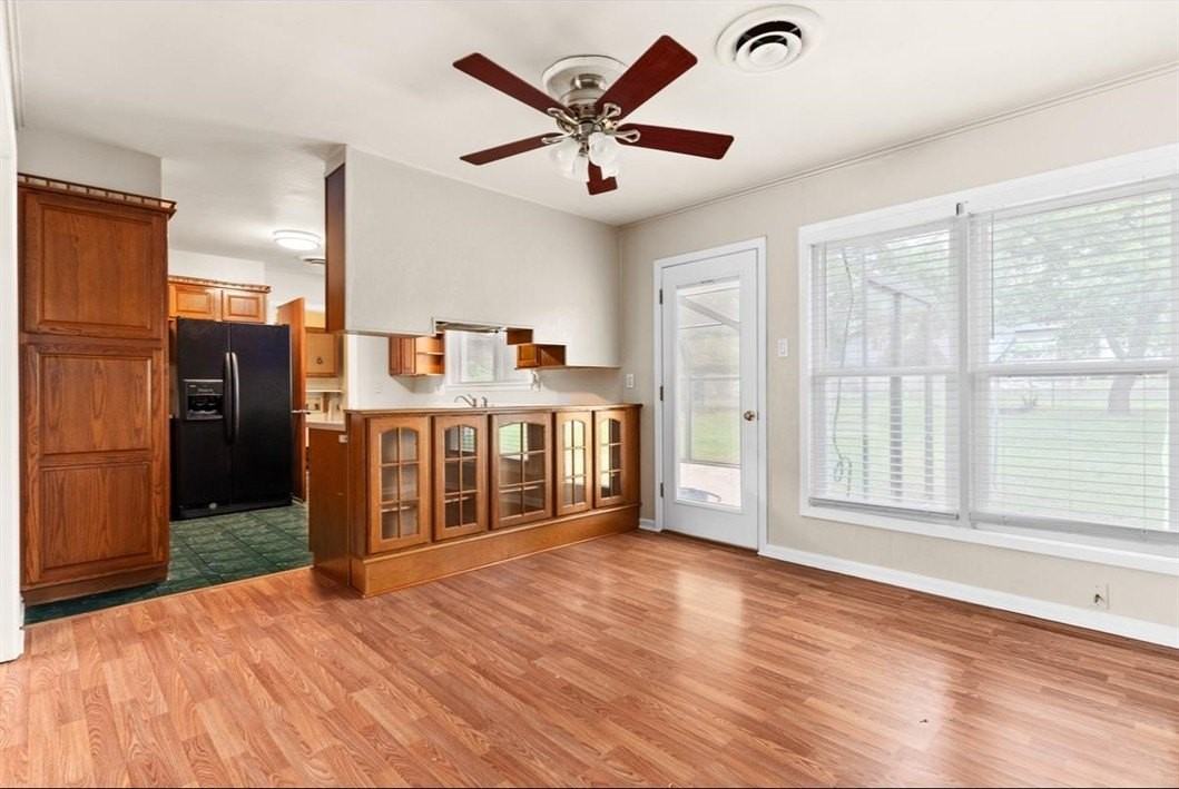 13 Perkins St - Photo 4 of 12