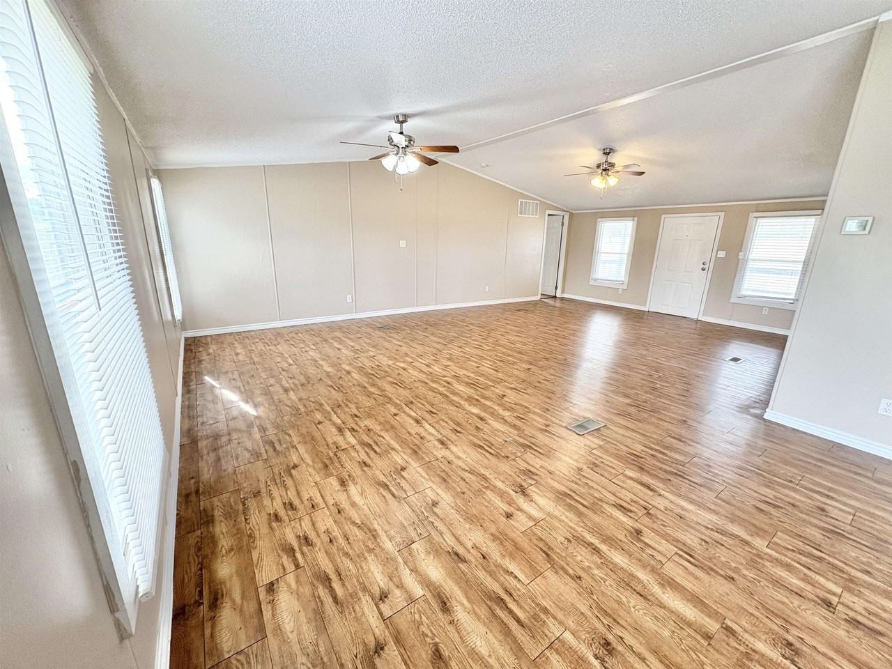 285 County Road 112 - Photo 4 of 27