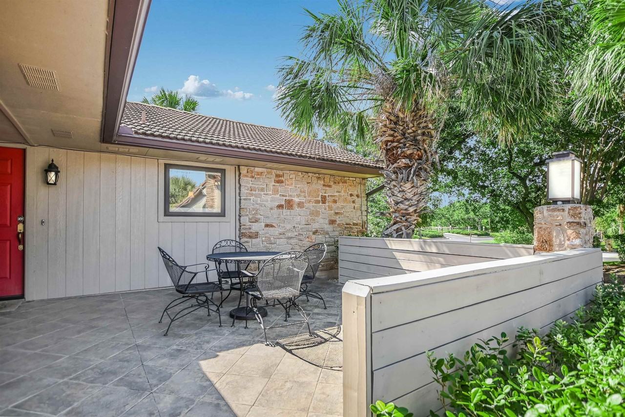 100 Bay Point Dr - Photo 3 of 24