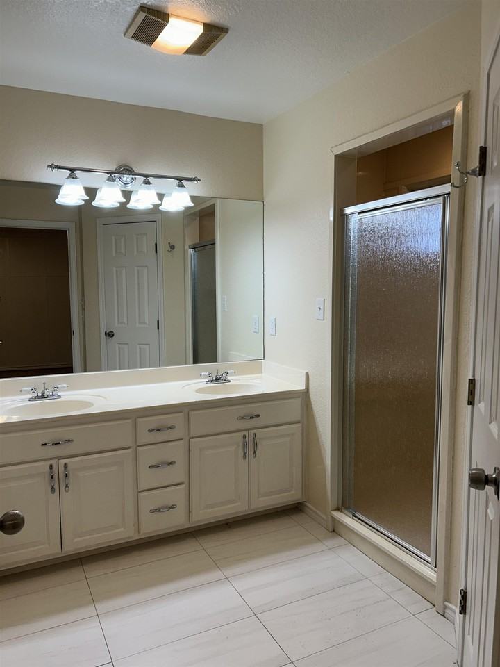 160 Turkey Run - Photo 7 of 15