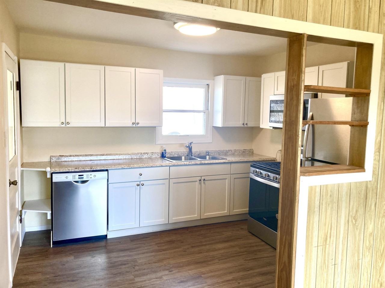 703 W Ollie St - Photo 3 of 18