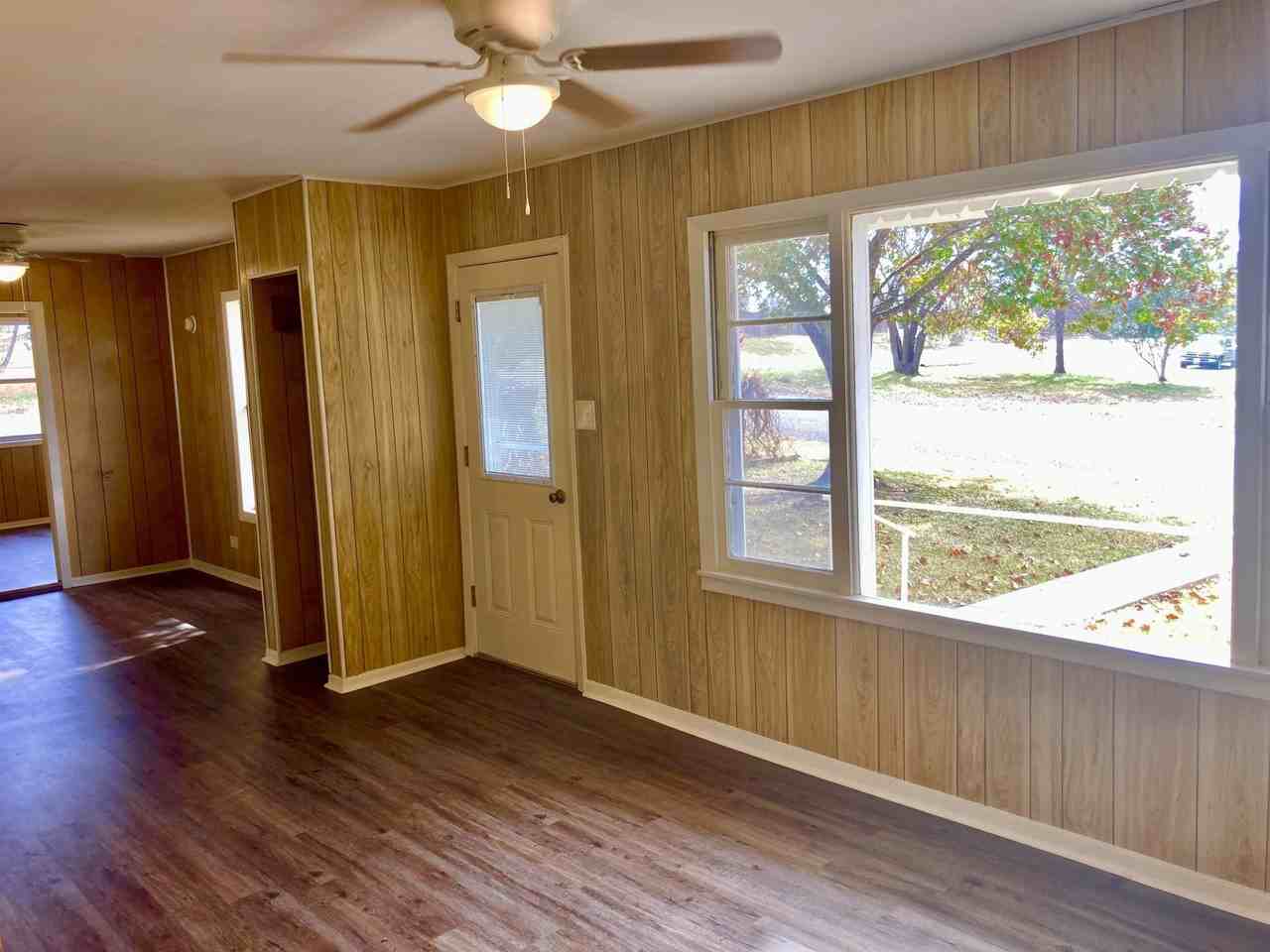 703 W Ollie St - Photo 5 of 18