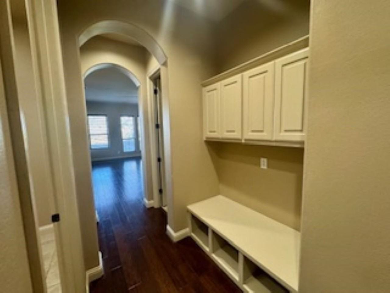 3327 Bay W Boulevard - Photo 7 of 26