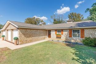 142 Lake Shore Dr - Photo 1 of 1