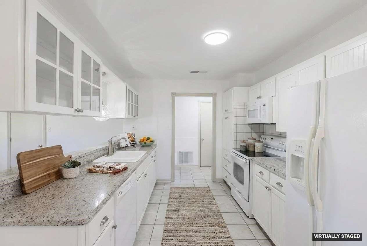 142 Lake Shore Dr - Photo 3 of 30