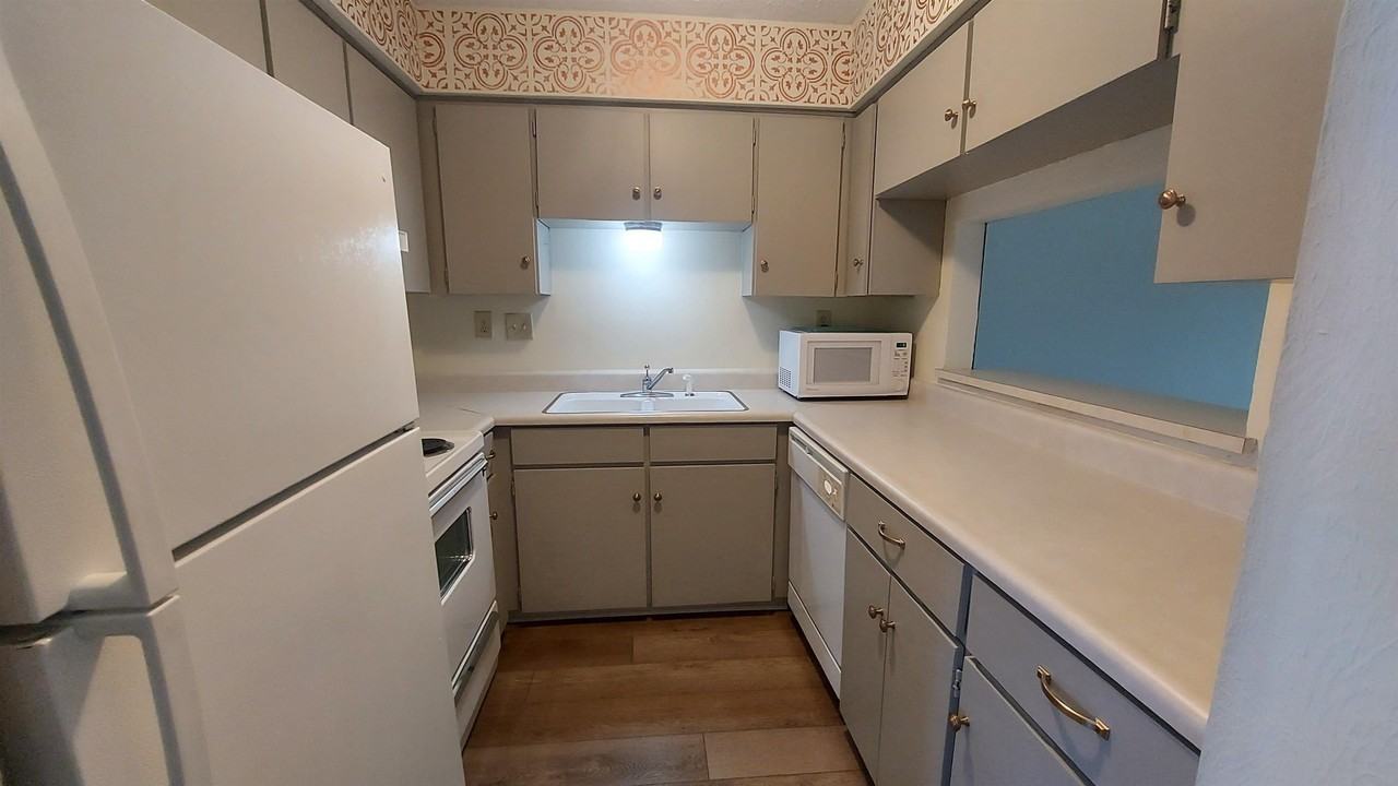 1214 Hi Stirrup 107 - Photo 3 of 16