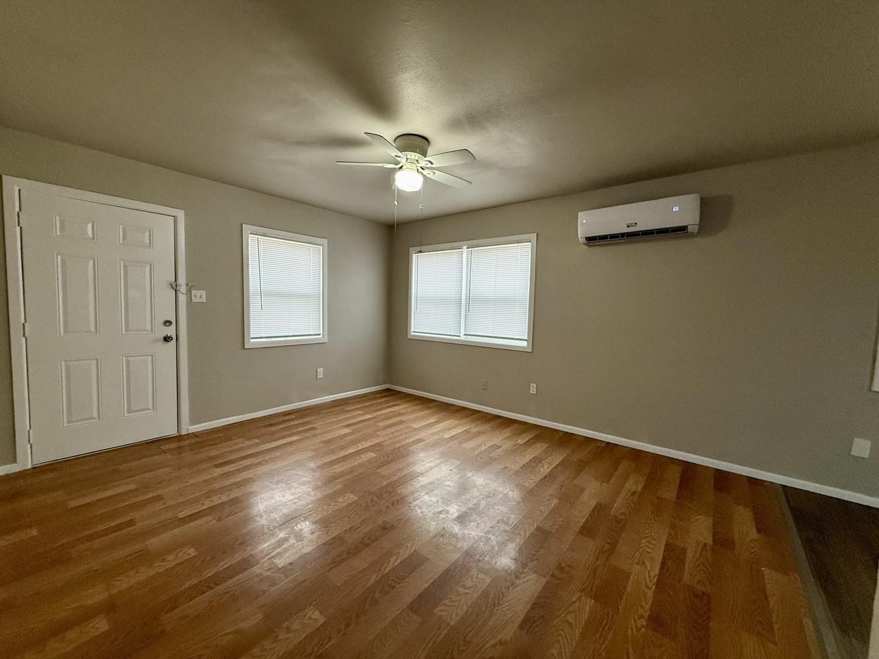 505 E 37th St - Photo 2 of 15