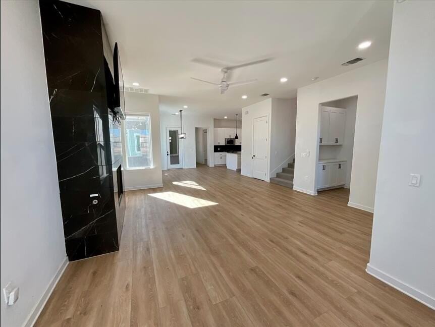 12016 Savannah Ave - Photo 3 of 14