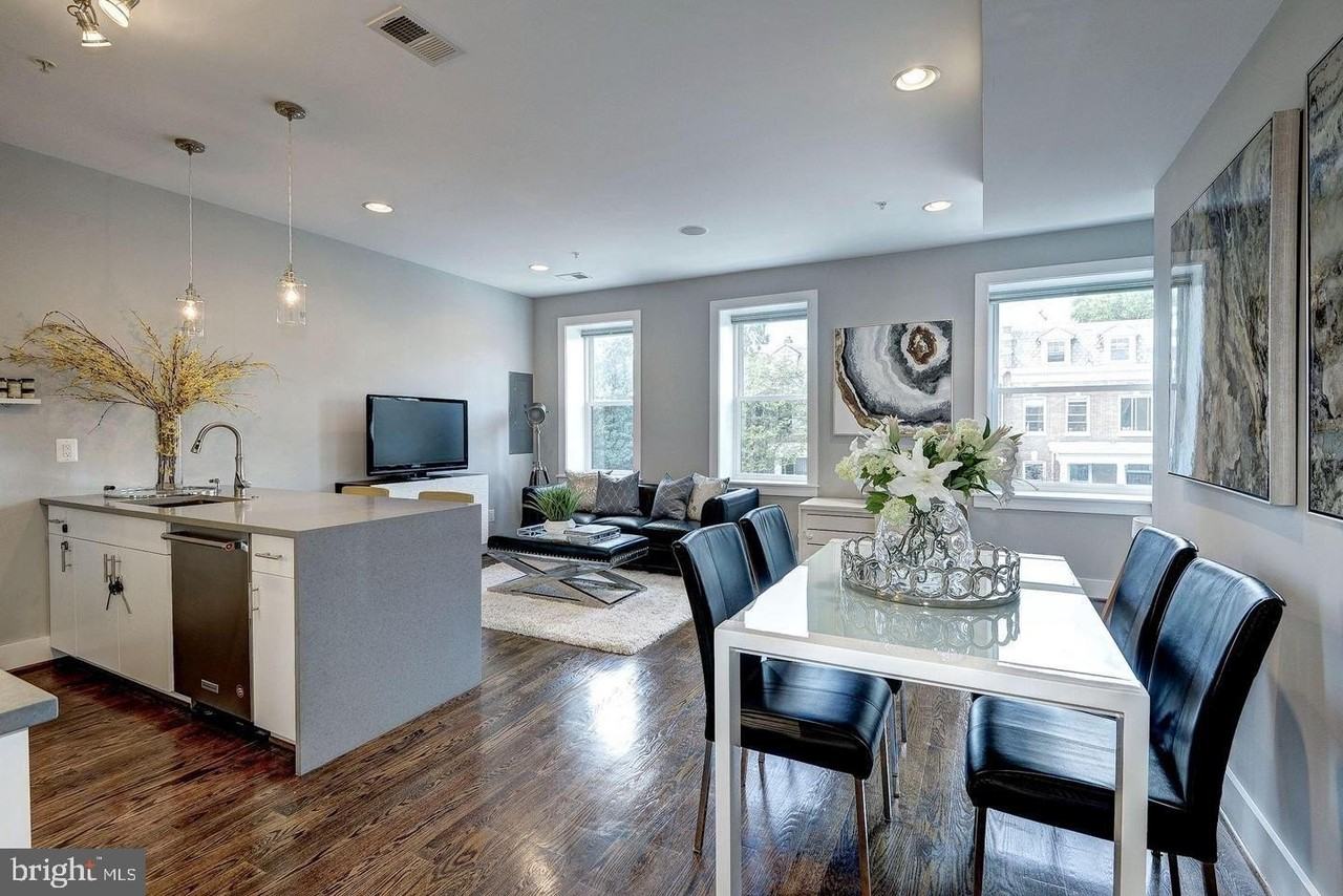 1478 Harvard St Nw - Photo 7 of 19