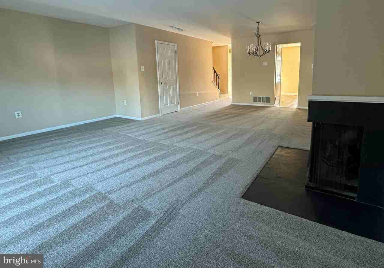 802 SEMINOLE GDNS GDNS - Photo 6 of 24