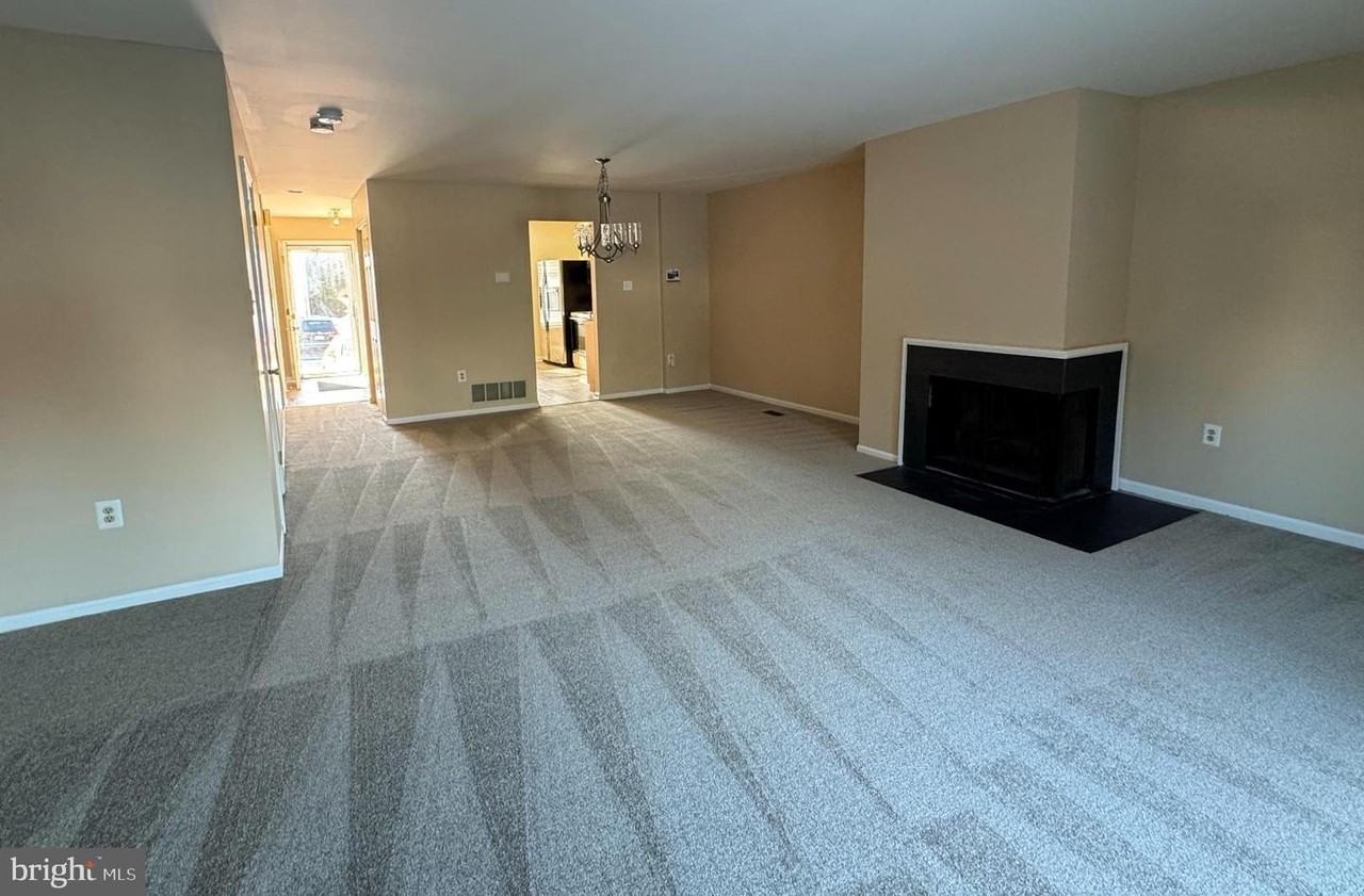 802 Seminole Gdns - Photo 7 of 23