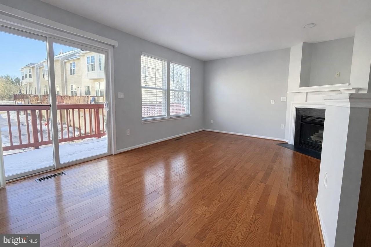 46212 Wales Ter - Photo 5 of 19