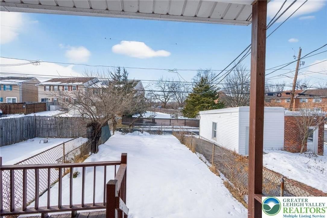 406 S 18th St - Photo 6 of 33