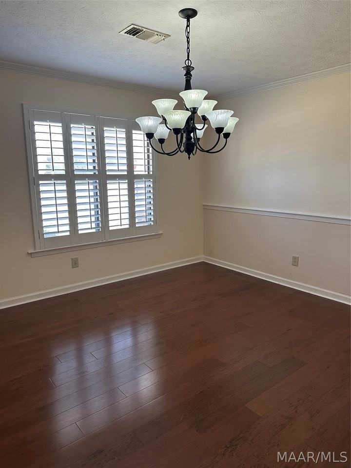 4078 Ray Dr - Photo 6 of 9