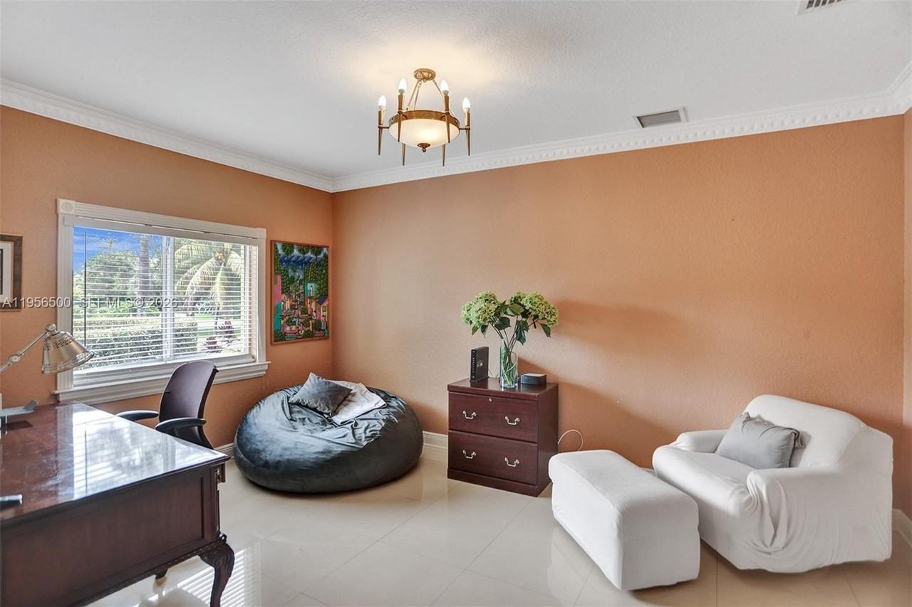 4750 Sw 128th Ave #4750 - Photo 4 of 16