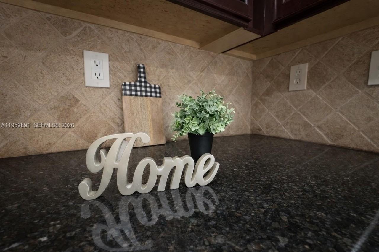 21219 Nw 14th Pl #8-25 - Photo 2 of 12