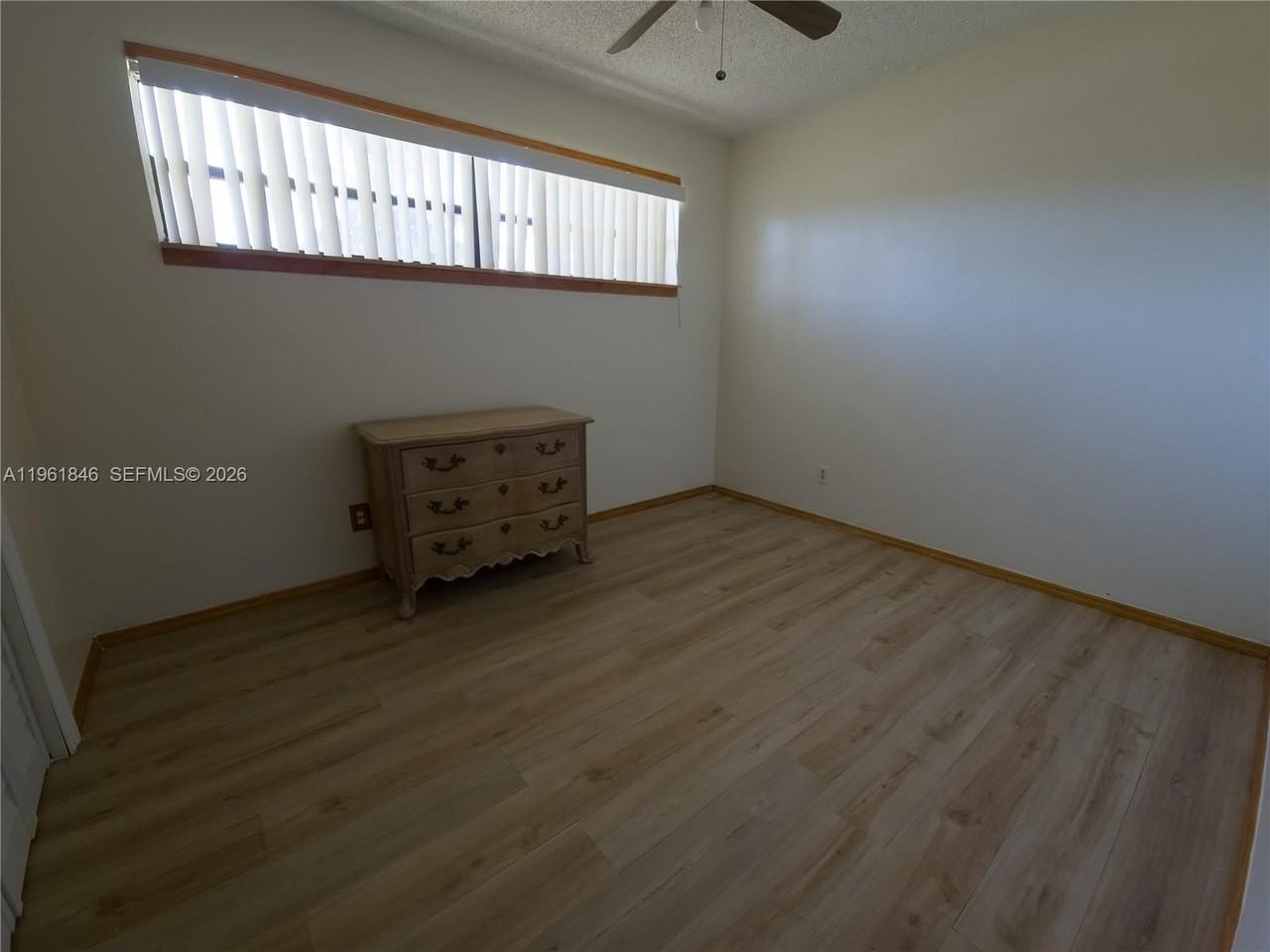 10901 Sw 178th Ter - Photo 6 of 9