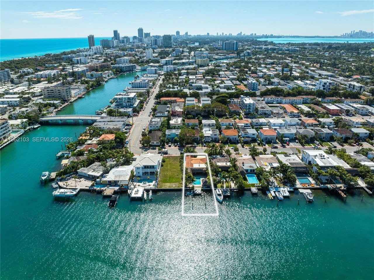 621 86th St - Photo 2 of 25