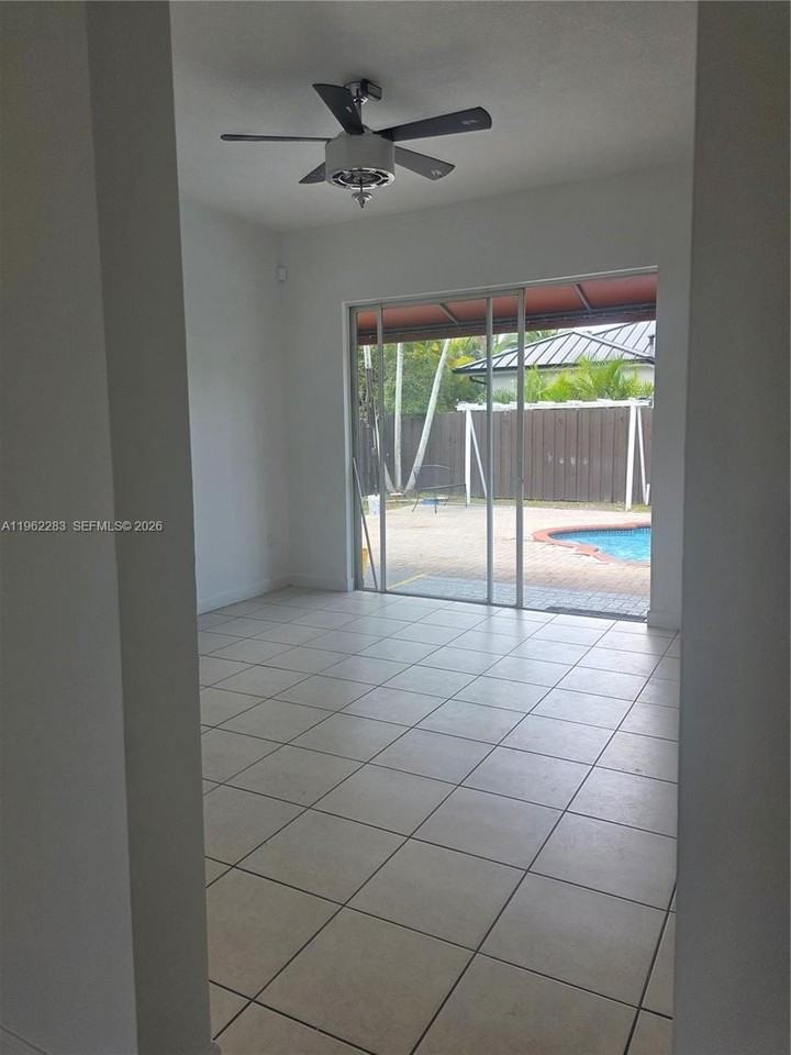 10206 Sw 161st Ave #1 - Photo 4 of 16