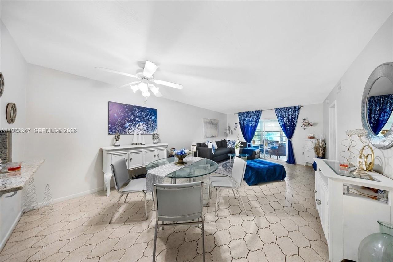 19051 Ne 2nd Ave #1516 - Photo 6 of 23