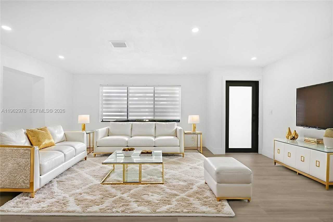 7501 Raleigh St - Photo 2 of 21