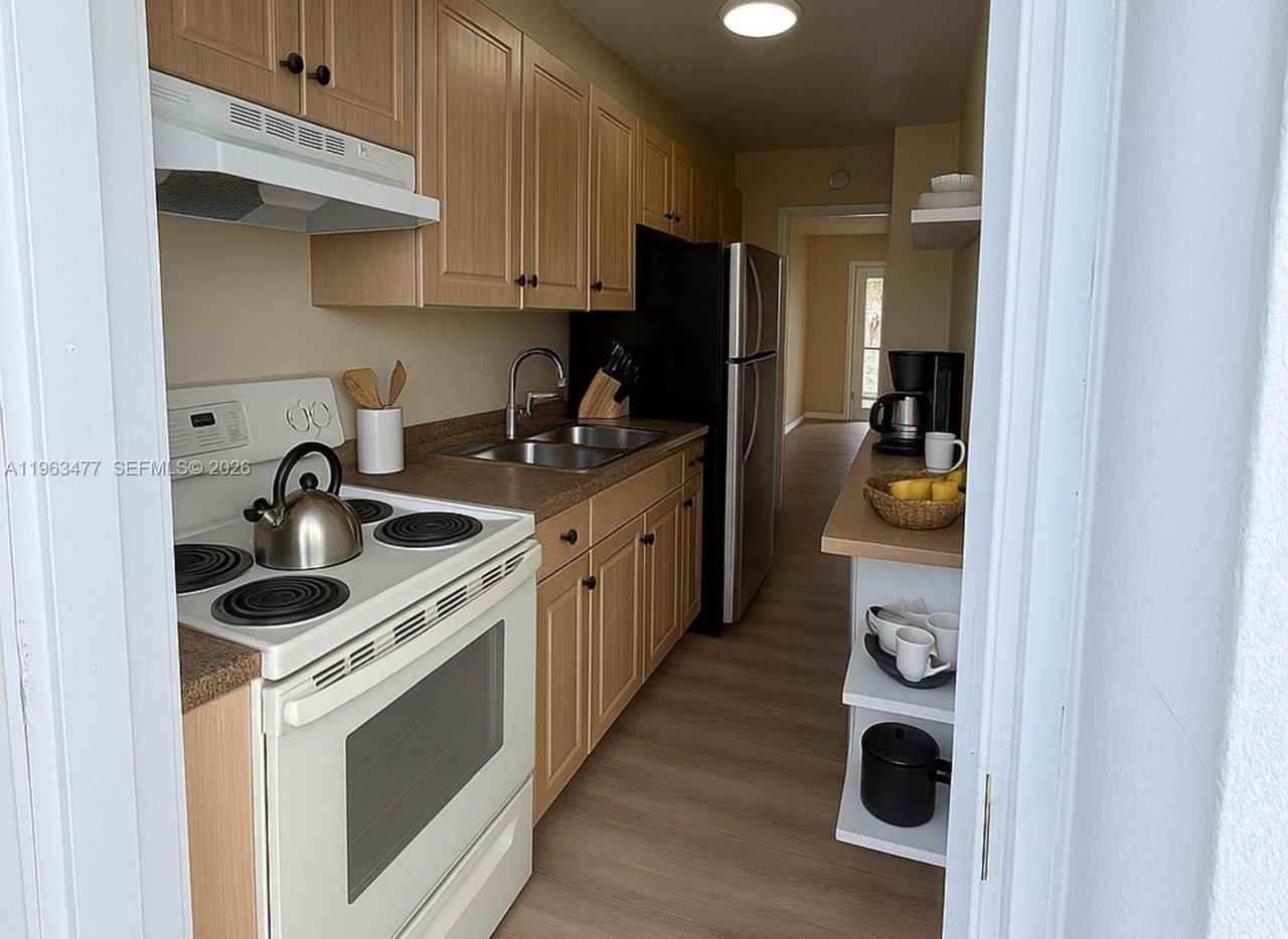 1451 Ne 170th St #211A - Photo 5 of 8