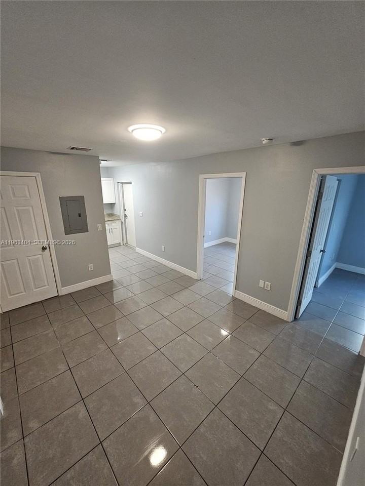 1128 Nw 101st St #WEST - Photo 7 of 16