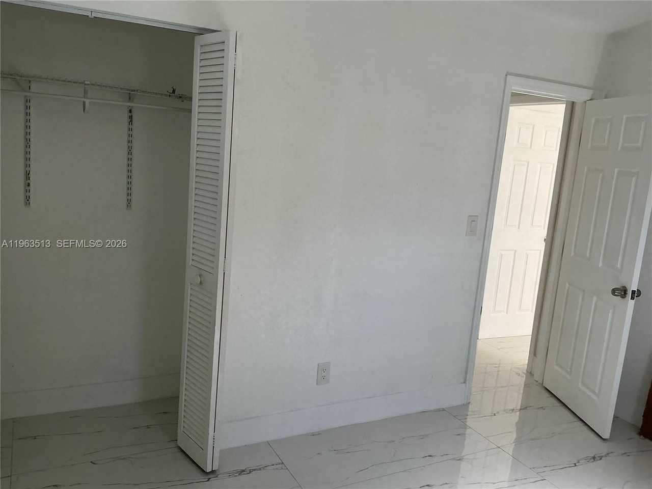 14821 Sw 104th Ave #0 - Photo 7 of 11