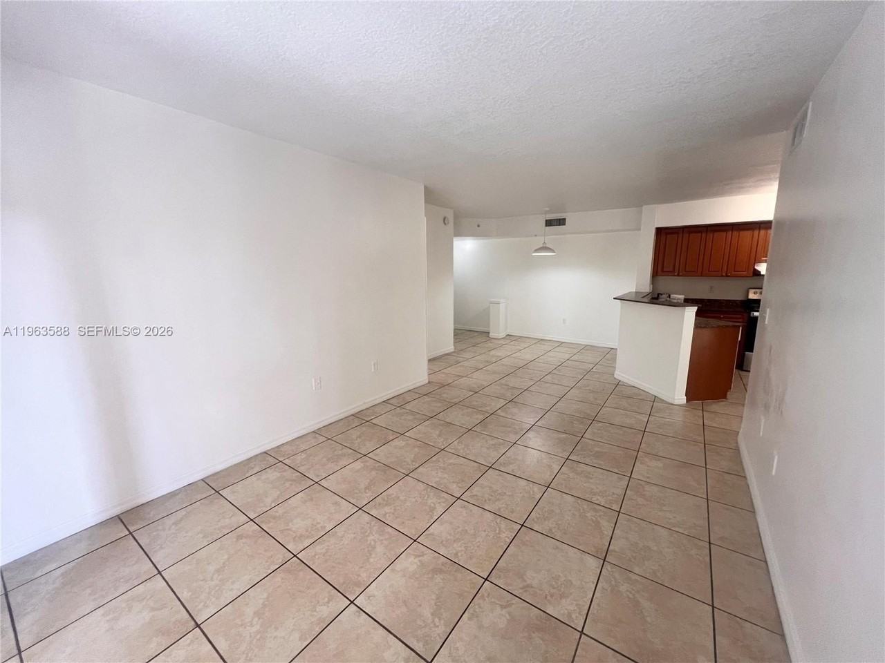 17602 Nw 25th Ave #305 - Photo 4 of 16