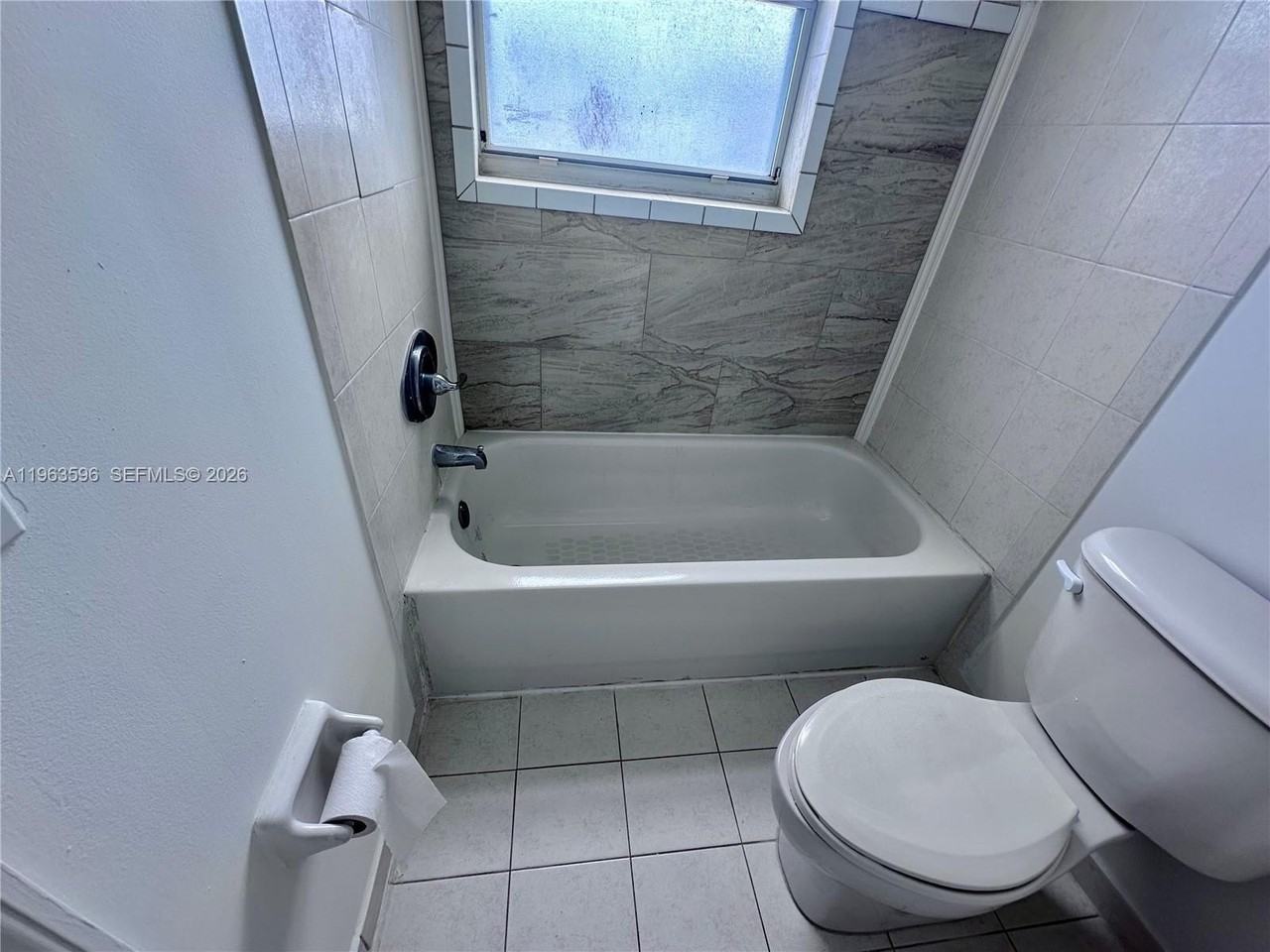 1631 Se 30th St #1631 - Photo 4 of 25