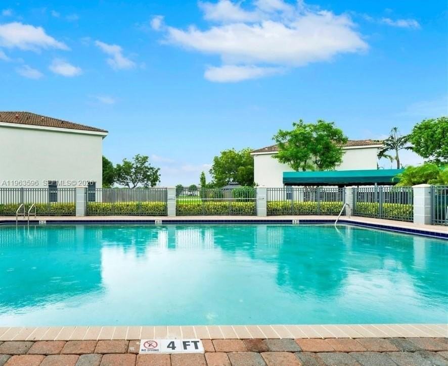 1631 Se 30th St #1631 - Photo 6 of 25