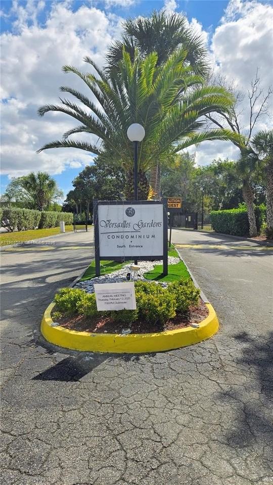 7925 Fairview Dr #206 - Photo 2 of 21