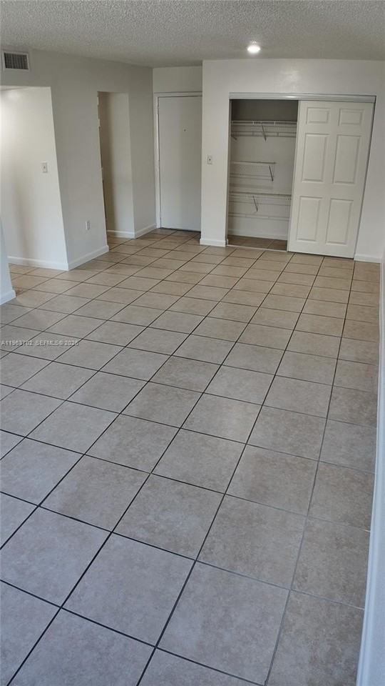 10900 Sw 196th St #364 - Photo 6 of 16