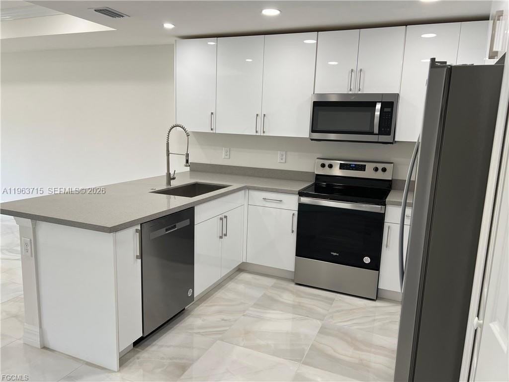 30th St W #4852 - Photo 2 of 19