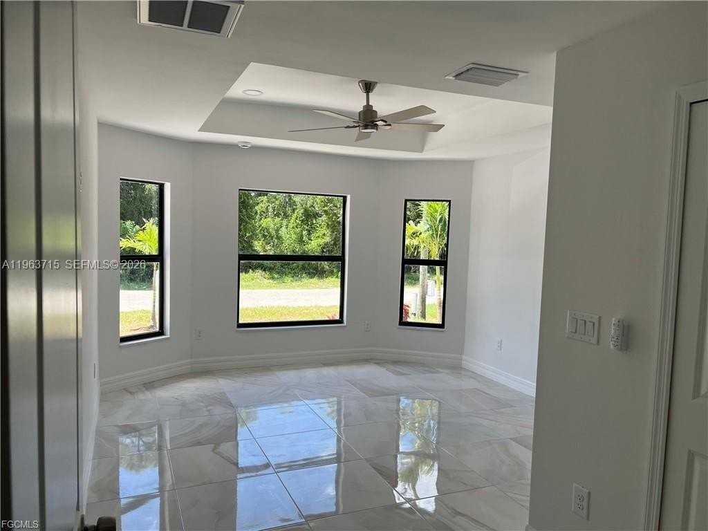 30th St W #4852 - Photo 7 of 19