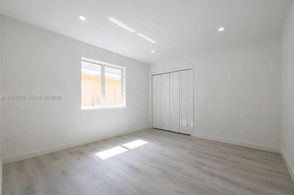 1555 Nw 34th St #1555 - Photo 5 of 8