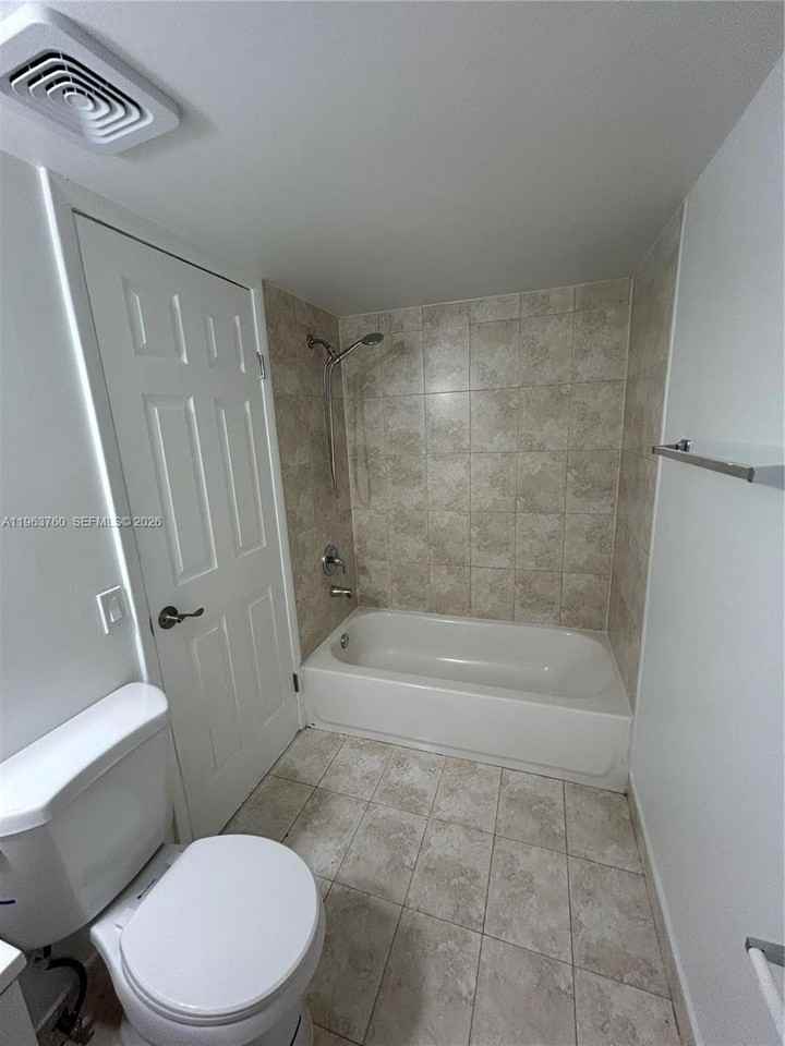 11750 Sw 18th St #224-1 - Photo 7 of 10