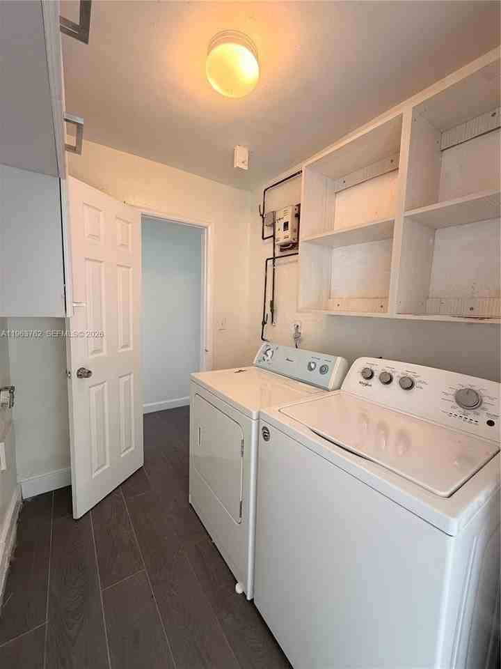 5230 Sw 116th Ave #1 - Photo 7 of 11