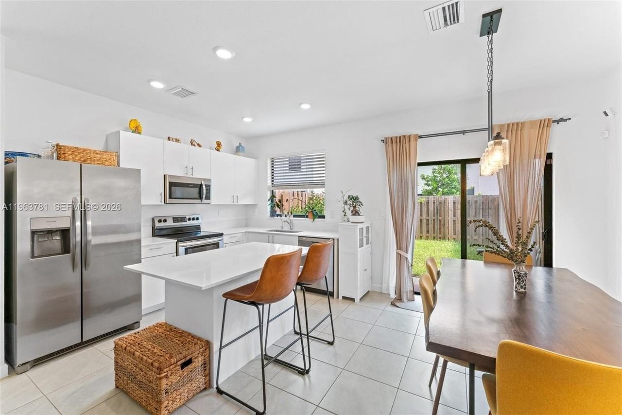 11755 Sw 246th Ter #11755 - Photo 3 of 20