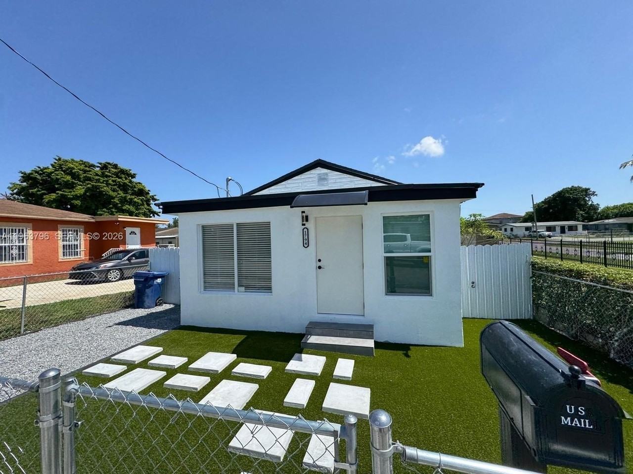 1794 Nw 74th Ter - Photo 3 of 27