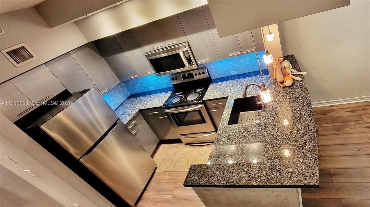 2891 Ne 185th St #1002 - Photo 3 of 19