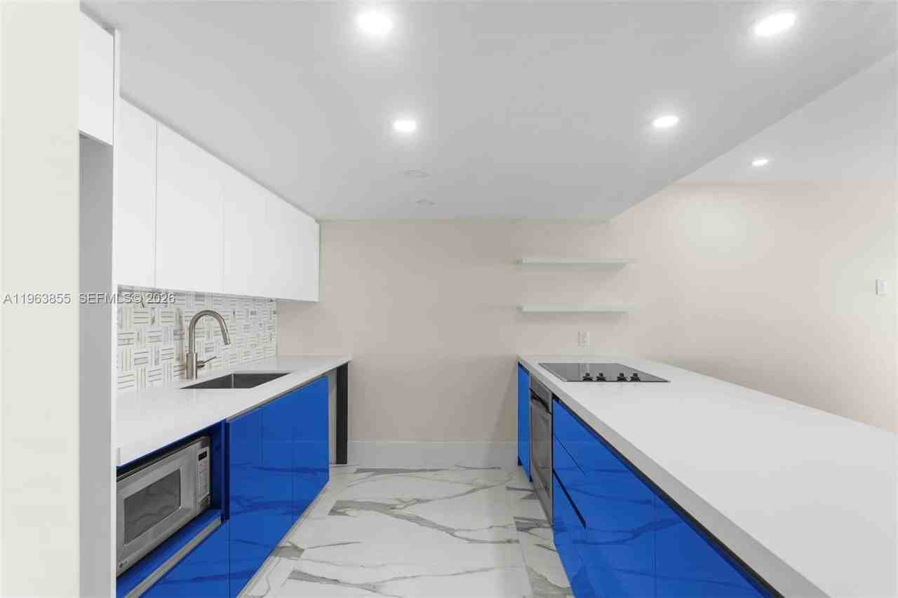 3973 Ne 167th St #12 - Photo 6 of 19