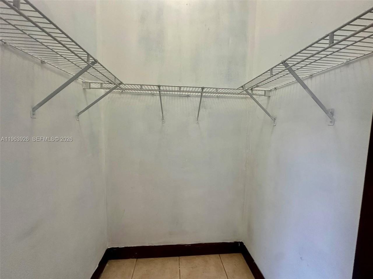 21731 Sw 127th Ct - Photo 4 of 10