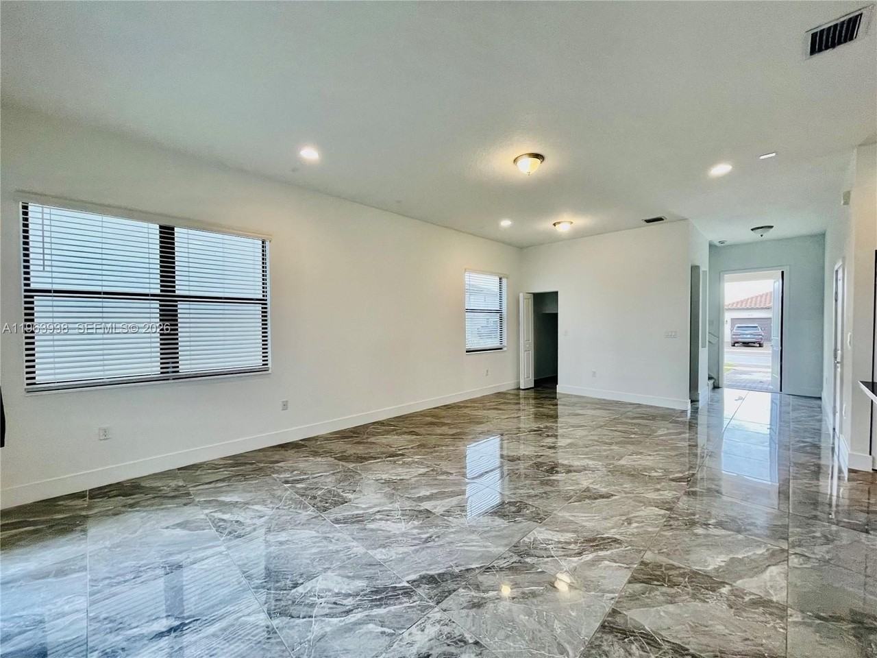 5673 Cerva Ln #0 - Photo 2 of 7